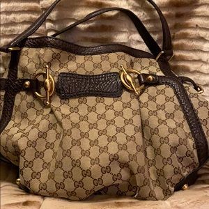 Gucci Purse gently used